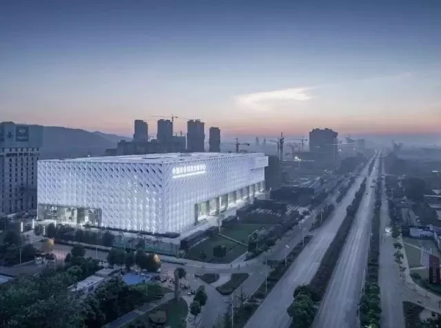 華俄激光將隆重亮相2017武漢光博會，邀您共享光電盛宴