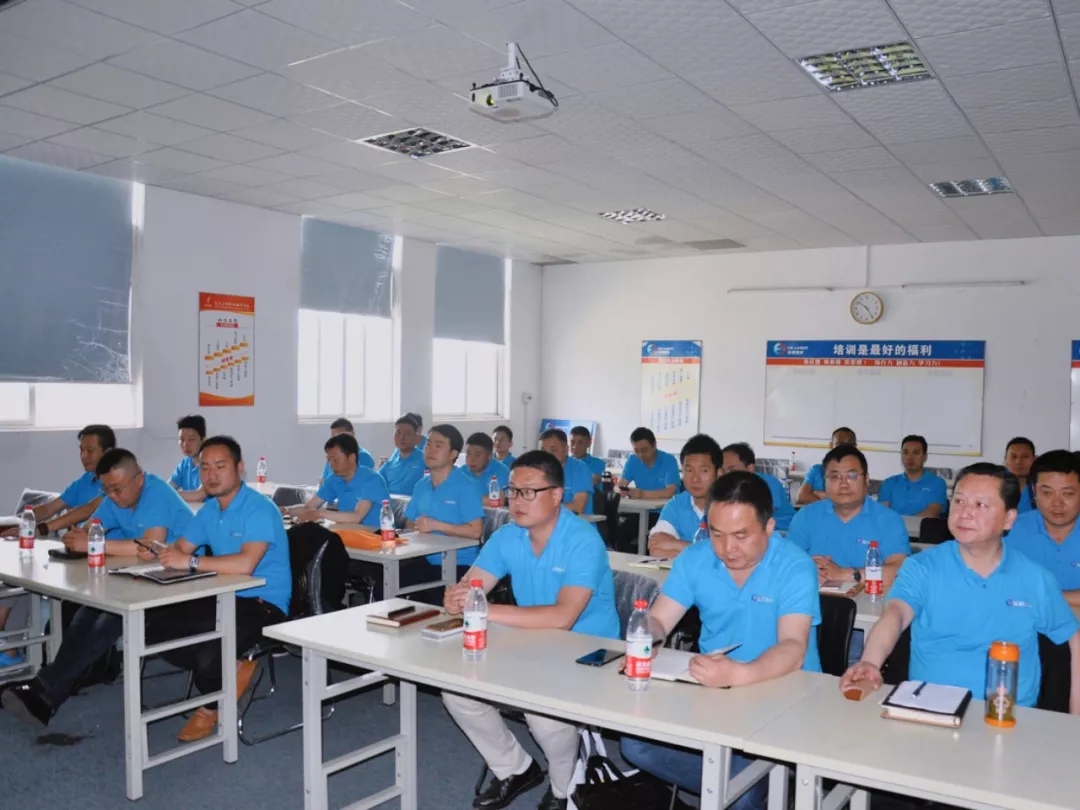 刀鋒磨礪，亮劍出擊 | 華俄激光第一季度營銷會議圓滿召開