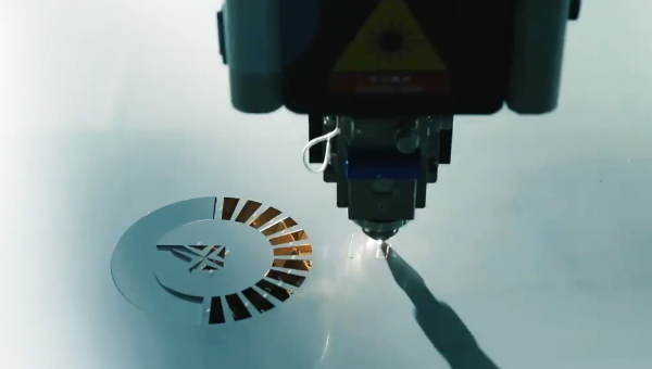 激光切割機(jī)穿孔方法